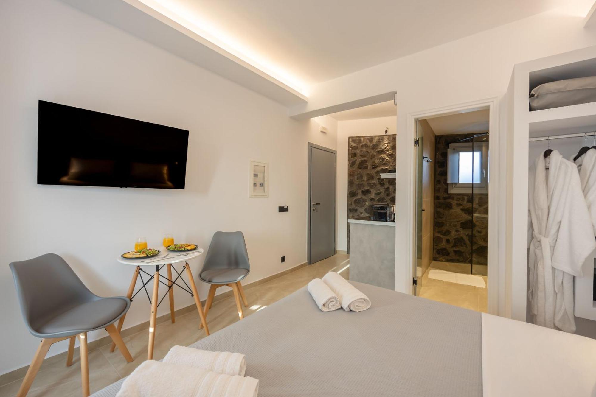 Nastram Suites Oia Værelse billede